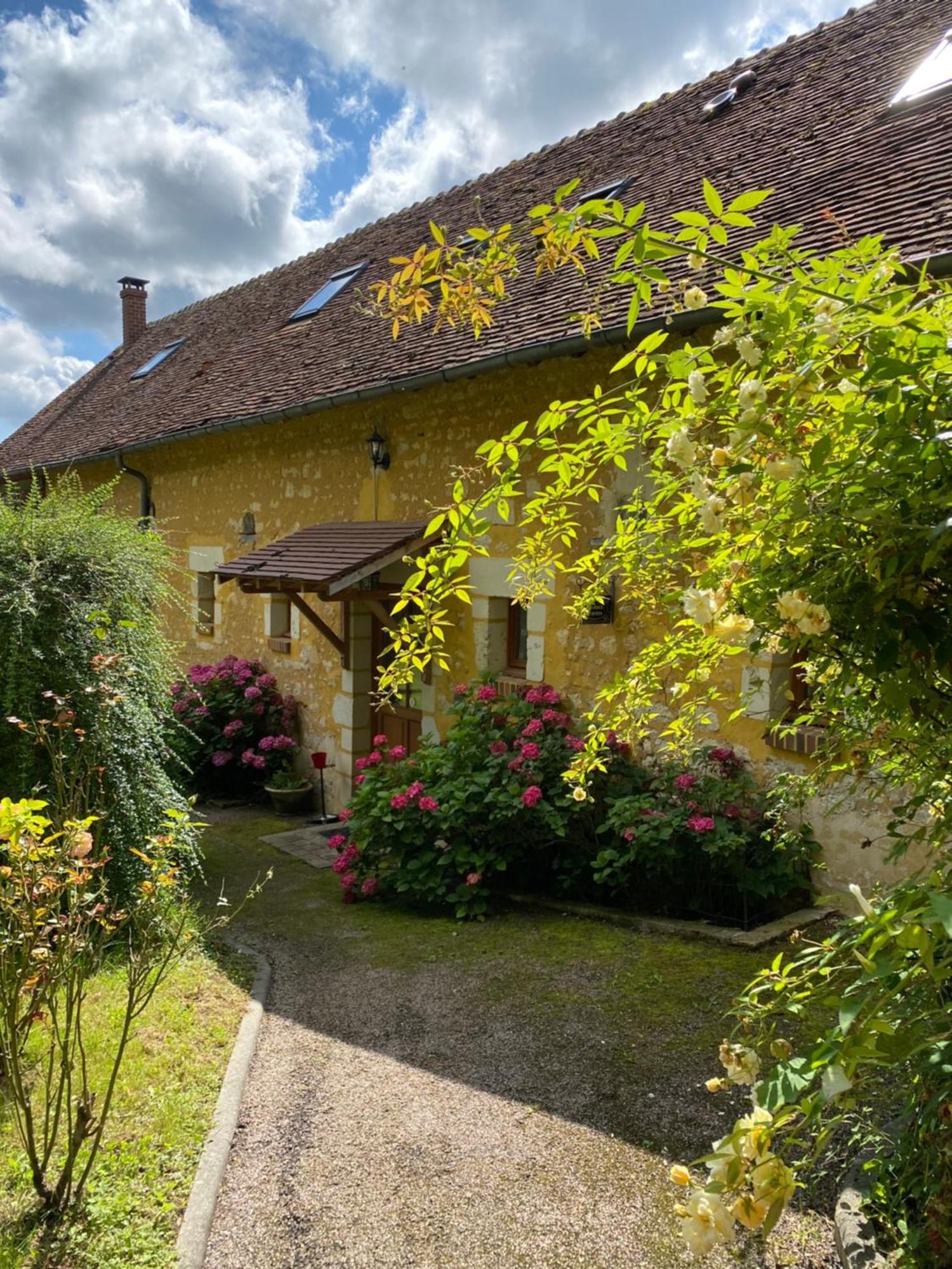 Chambre D'Hotes Du Domaine De La Haute Poignandiere Saint-Germain-de-la-Coudre Exterior photo