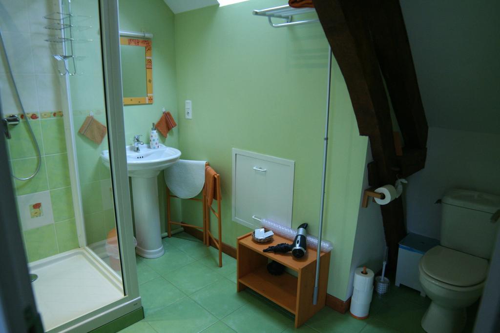 Chambre D'Hotes Du Domaine De La Haute Poignandiere Saint-Germain-de-la-Coudre Room photo