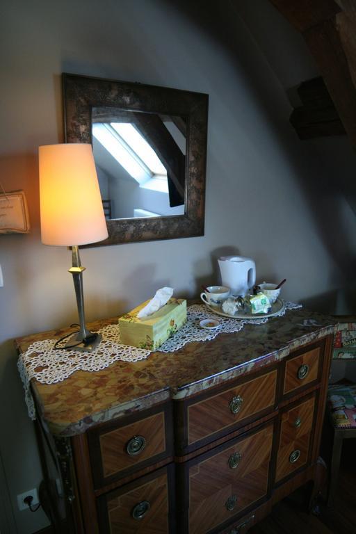 Chambre D'Hotes Du Domaine De La Haute Poignandiere Saint-Germain-de-la-Coudre Room photo